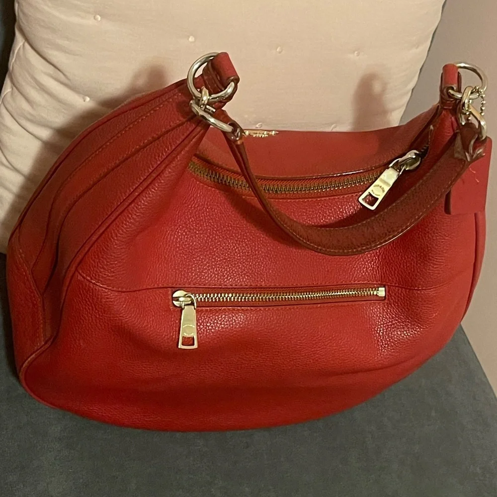 Coach Harley East West Hobo Large Red Hand Bag with Gold Hardware - Picture 5 of 11